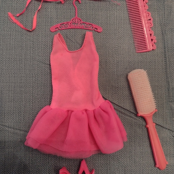 Mattel Doll Outfit Set with Dark Floral Dress, Hot Pink Dress & Accessories - Picture 5 of 5